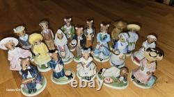 18 Franklin Mint Woodmouse Family Porcelain Mice Figurines