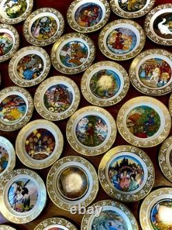 1979 Franklin Mint Carol Lawson The Best Loved Fairy Tales Mini Plate Set of 50
