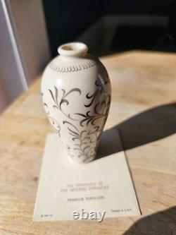 1981 Franklin Mint Porcelain Imperial Dynasty Mini Vase Complete 12 Japan Shelf