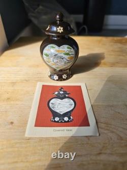 1981 Franklin Mint Porcelain Imperial Dynasty Mini Vase Complete 12 Japan Shelf