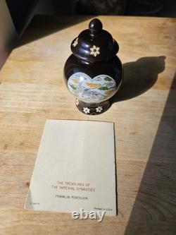 1981 Franklin Mint Porcelain Imperial Dynasty Mini Vase Complete 12 Japan Shelf