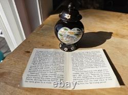 1981 Franklin Mint Porcelain Imperial Dynasty Mini Vase Complete 12 Japan Shelf