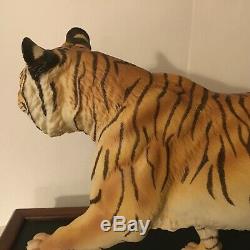 1988 Franklin Mint Bengal Tiger On the Prowl Porcelain with Wooden Base VTG