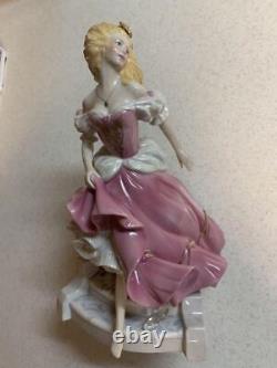 1988 Franklin Mint Cinderella Porcelain Doll Figurine by Gerda Neubacher