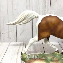 1988 Franklin Mint Misty Of Chincoteague Pinto Horse Figurine Fine Porcelain