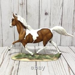 1988 Franklin Mint Misty Of Chincoteague Pinto Horse Figurine Fine Porcelain