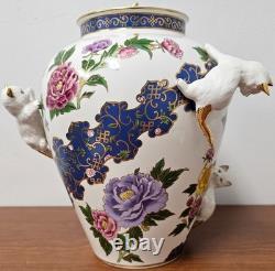1989 Franklin Mint The Vase of the Imperial Cats by Toshiharu Kitagawa WithStand