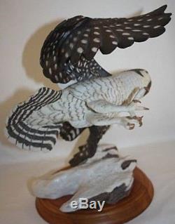 1990 Franklin Mint The Hawk Owl By George Mcmonigle Porcelain Sculpture Figurine