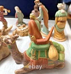 1992 Franklin Mint Nativity 12 Piece Porcelain Set The First Christmas