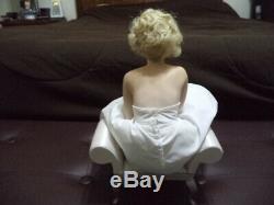 2001 Franklin Mint Love Marilyn Monroe Porcelain Portrait Doll Satin Seat Chair