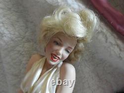 2 Franklin Mint Marilyn Monroe Porcelain Dolls Gentlemen Prefer Blonds & So