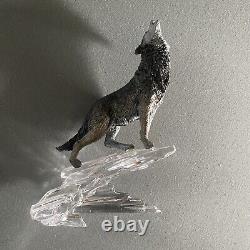 ALASKAN WOLF Porcelain Figurine Crystal Glacier Artist McMonigle FRANKLIN MINT