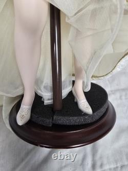 ALEKSANDRA The Faberge Winter Bride Doll 18 With Stand Franklin Mint FHD