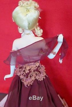 APRIL IN PARIS Gibson Girl Porcelain doll Franklin Mint Heirloom Limited Edition