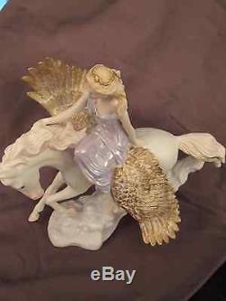 Athene And Pegasus Fine Porcelain Figurine By The Franklin Mint Beautiful