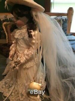 Be`be' Bru' Victorian Heirloom Bride Doll Franklin Mint