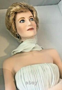 Blue Dress Diana Princess Of Wales Porcelain Portrait Doll By Franklin Mint #84