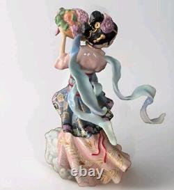 Caroline Young For Franklin Mint Porcelain Statuette MAKU A1296