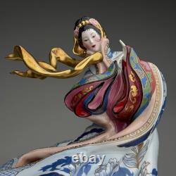 Caroline Young Franklin Mint Porcelain LE Figurine The Snow Princess (Read)