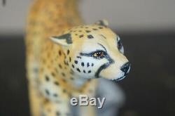 Cats of the World by Franklin Mint Porcelain Cheetah Figurine on Crystal Base