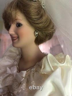 Danbury Mint Princess Diana porcelain/Wedding Dress doll