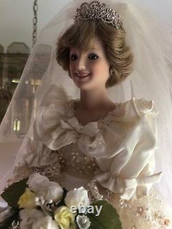 Danbury Mint Princess Diana porcelain/Wedding Dress doll