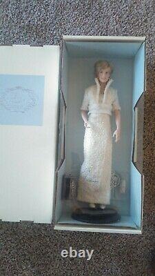 Diana Princess Of Wales Porcelain Doll Franklin Mint NIB With COA