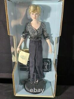 Diana Princess of Wales Franklin Mint Porcelain Portrait Doll NRFB/MINT