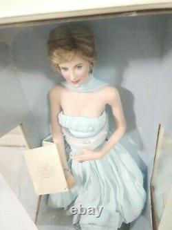 Diana Princess of Wales Porcelain Doll Franklin Mint Blue Chiffon Gown