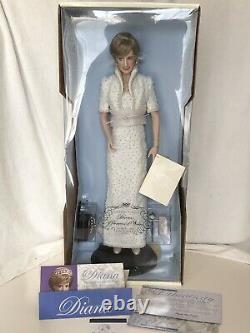 Diana, Princess of Wales Porcelain Portrait Doll, fr Franklin Mint, NRFB