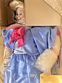 Disney Cinderella 1950 Movie Fairy Godmother Franklin Mint Porcelain Doll 1992