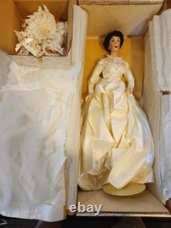 Elizabeth Taylor Franklin Mint Heirloom 22 Doll Father of the Bride Porcelain