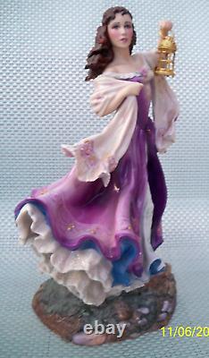 Emily Bronte's Catherine Porcelain Figurine Wuthering Heights Book Franklin Mint