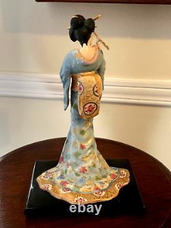 Exquisite Franklin Mint Dance of the Geisha porcelain figurine