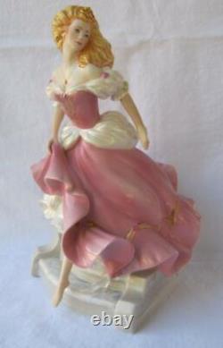 Exquisite Large Franklin Mint CINDERELLA Porcelain Figurine with Box and COA