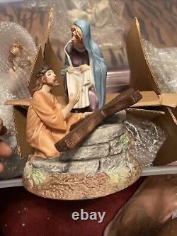 Exquisite Large Franklin Mint JESUS THE ROAD TO CALVARY Porcelain Figurine