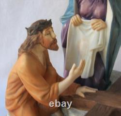 Exquisite Large Franklin Mint JESUS THE ROAD TO CALVARY Porcelain Figurine