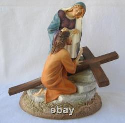 Exquisite Large Franklin Mint JESUS THE ROAD TO CALVARY Porcelain Figurine