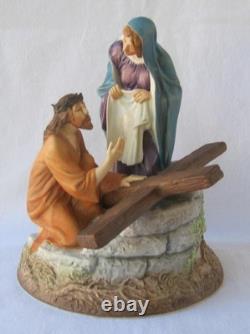 Exquisite Large Franklin Mint JESUS THE ROAD TO CALVARY Porcelain Figurine
