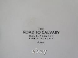 Exquisite Large Franklin Mint JESUS THE ROAD TO CALVARY Porcelain Figurine