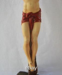 Exquisite Large Franklin Mint THE CRUCIFIXION Jesus Porcelain Figurine with Base