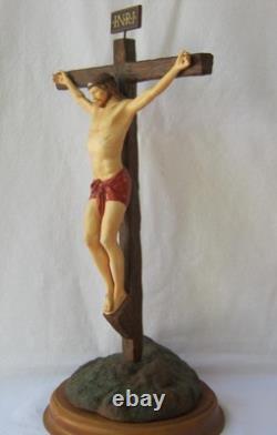 Exquisite Large Franklin Mint THE CRUCIFIXION Jesus Porcelain Figurine with Base