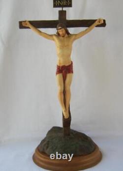 Exquisite Large Franklin Mint THE CRUCIFIXION Jesus Porcelain Figurine with Base