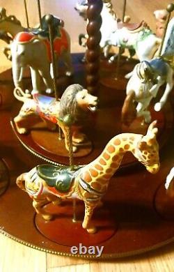 FRANKLIN MINT CAROUSEL 12 PORCELAIN ANIMALS WITH DISPLAY TURNTABLE 1980's