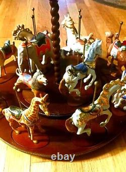 FRANKLIN MINT CAROUSEL 12 PORCELAIN ANIMALS WITH DISPLAY TURNTABLE 1980's