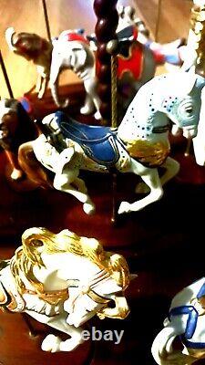 FRANKLIN MINT CAROUSEL 12 PORCELAIN ANIMALS WITH DISPLAY TURNTABLE 1980's