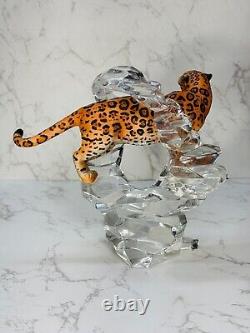 FRANKLIN MINT Cats of the World Porcelain LEOPARD Figurine on Crystal Base Rare