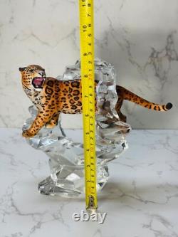 FRANKLIN MINT Cats of the World Porcelain LEOPARD Figurine on Crystal Base Rare