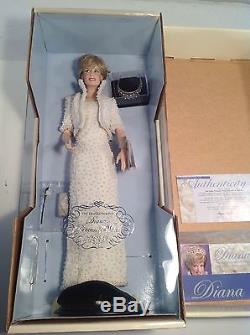 FRANKLIN MINT DIANA, PRINCESS OF WALES, PORCELAIN PORTRAIT DOLL, NIB Mint