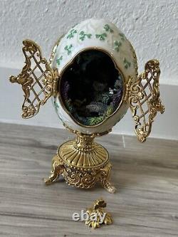 FRANKLIN MINT Faberge EMERALD ISLE Porcelain Egg Footed Irish Cross Gold Plated